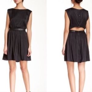 Alice + Olivia women's dress small black cut out back knee length silk